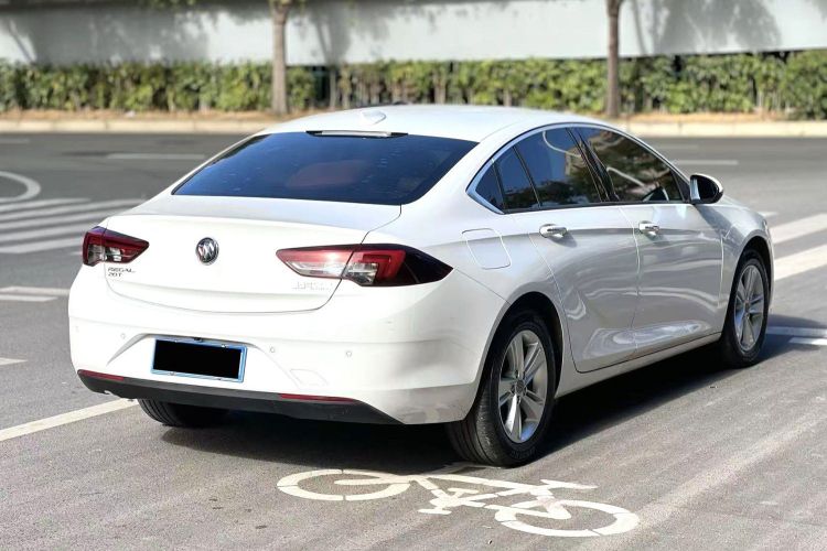 别克 君威 2019款 20T 精英型 国VI车身外观6003