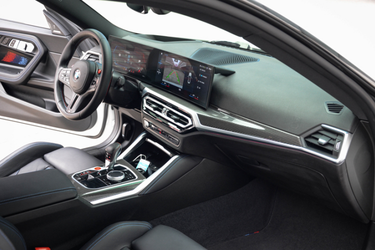 宝马M2 2023款 M2中控内饰7010