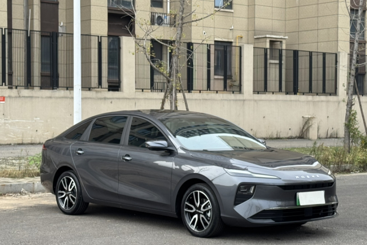 荣威D6 2025款 450km 尊享版车身外观6006