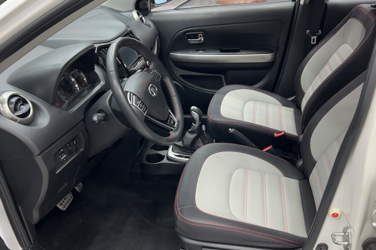 长城M4 2015款 1.5L AMT豪华型中控内饰7001