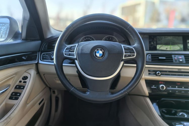 宝马5系 2013款 525Li 豪华型中控内饰7002