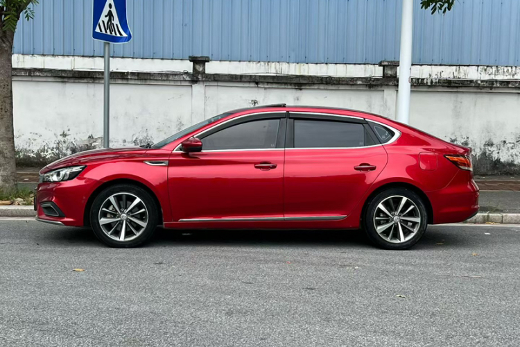 名爵 MG6 2019款 20T 自动运动版车身外观6002