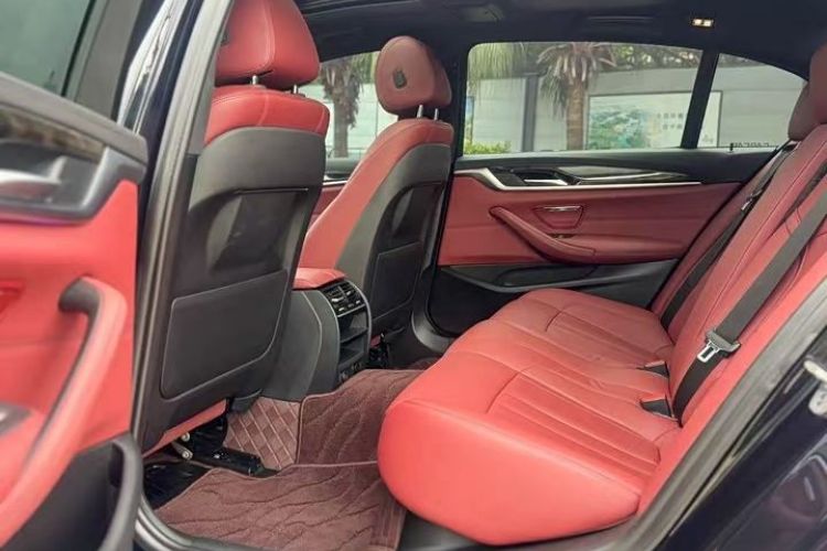 宝马5系 2018款 改款 530Li 领先型 M运动套装中控内饰7002