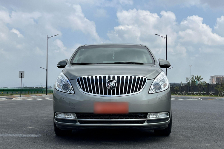 别克GL8 2013款 3.0L XT豪华商务旗舰版车身外观6001