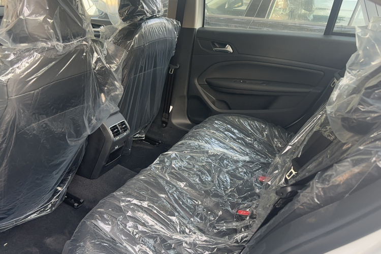 标致408 2022款 1.6T 追光版中控内饰7001