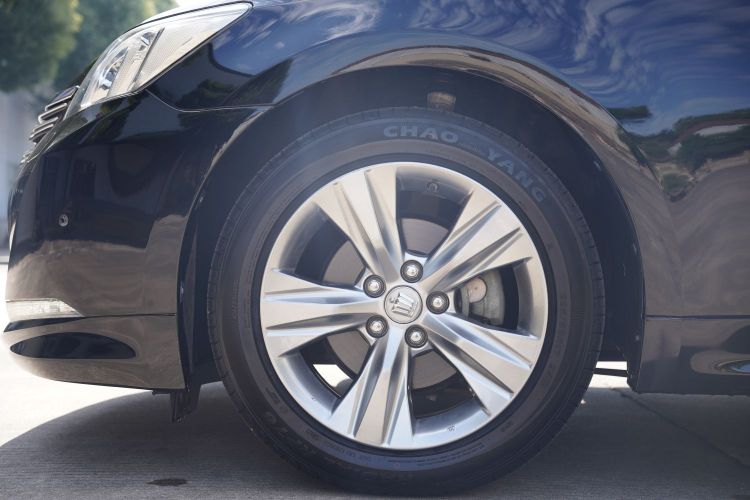 丰田 皇冠 2015款 2.0T 时尚版车身外观6010