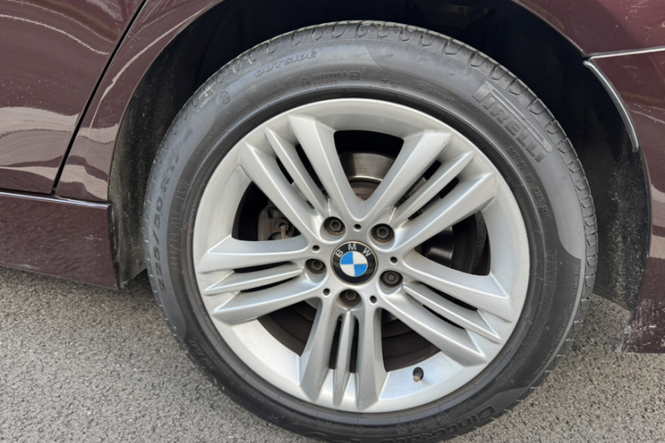 宝马3系 2017款 320Li 时尚型车身外观6008