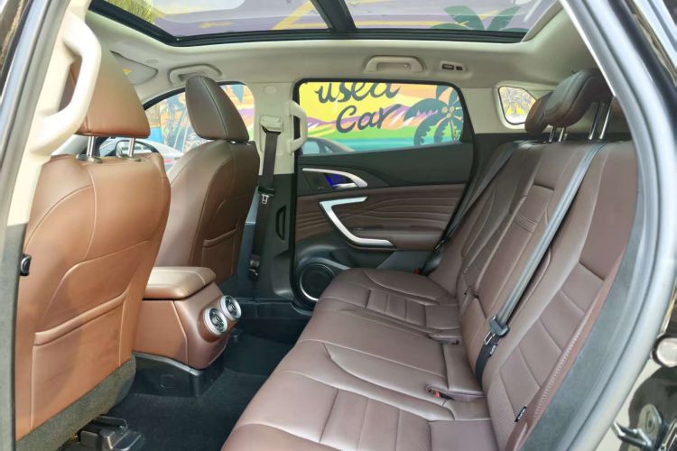 魏牌 VV7 2020款 2.0T 旗舰型中控内饰7002