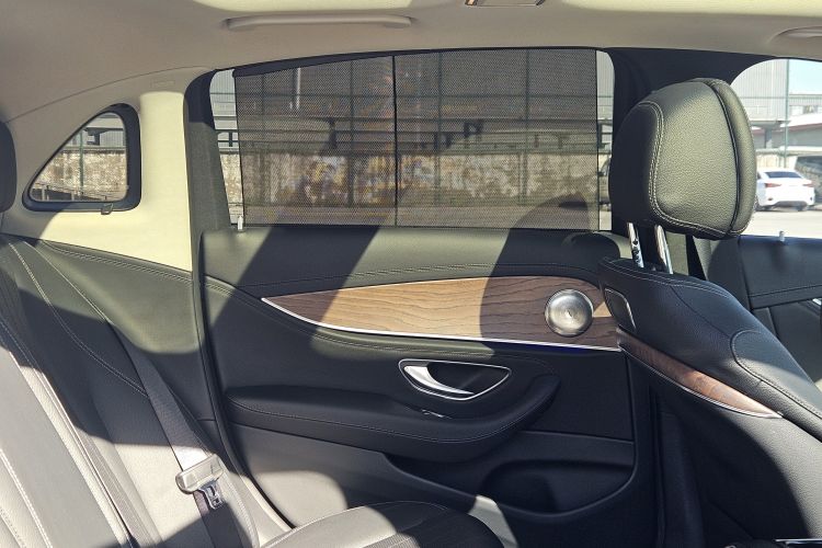 奔驰E级 2017款 E 300 L 豪华型中控内饰7007