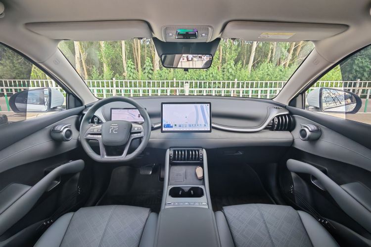 比亚迪 元PLUS 2025款 智驾版 430KM 领先型中控内饰7002