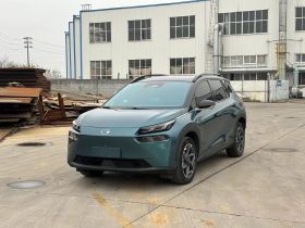 埃安 AION V 2023款 Plus 70 智享七座版 三元锂