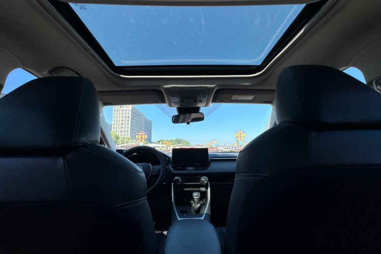 丰田 RAV4荣放 2023款 双擎 2.5L E-CVT两驱精英版局部细节22