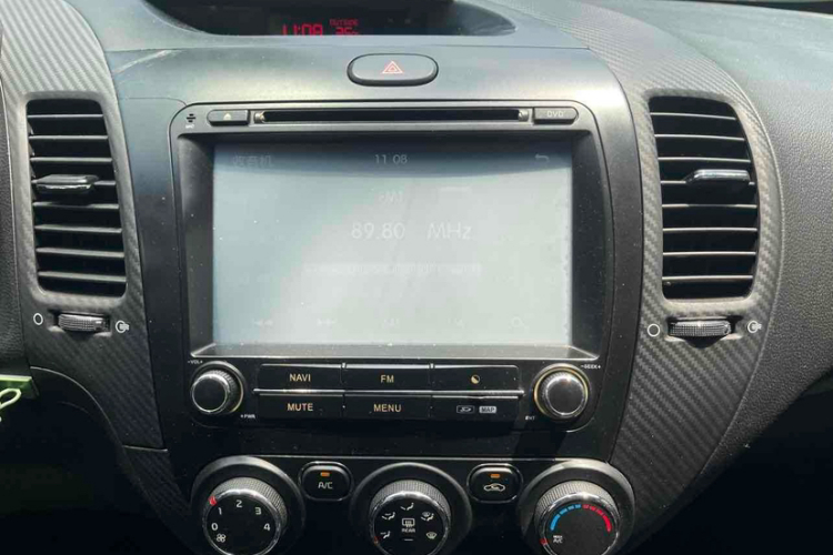 起亚K3 2015款 1.6L 手动GL局部细节16