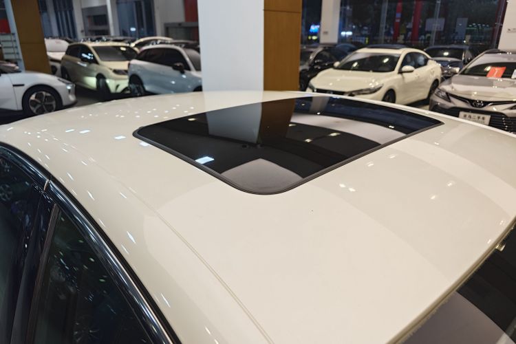 标致508 2013款 2.3L 两周年纪念 自动旗舰版局部细节57