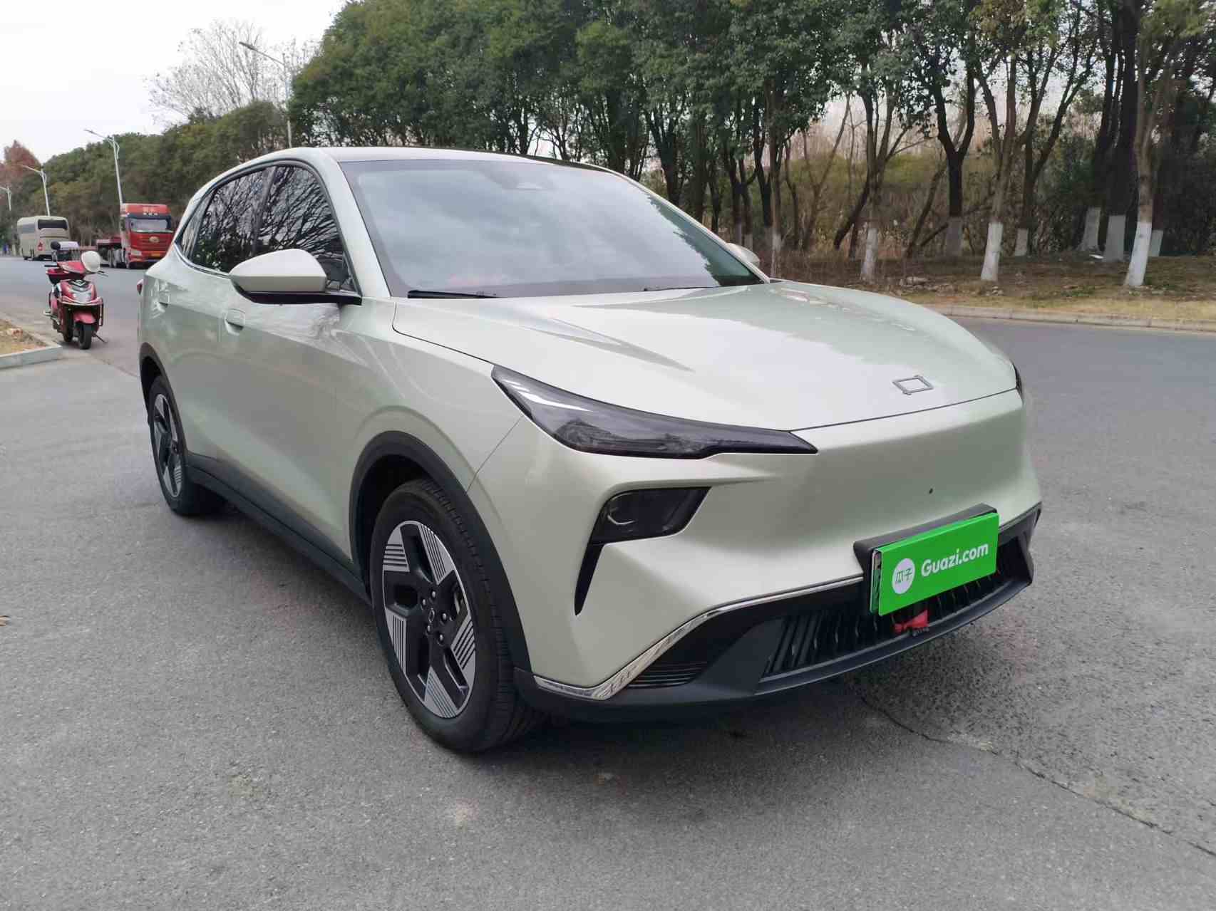 奔腾 悦意03 2025款 565km 臻享版(3)