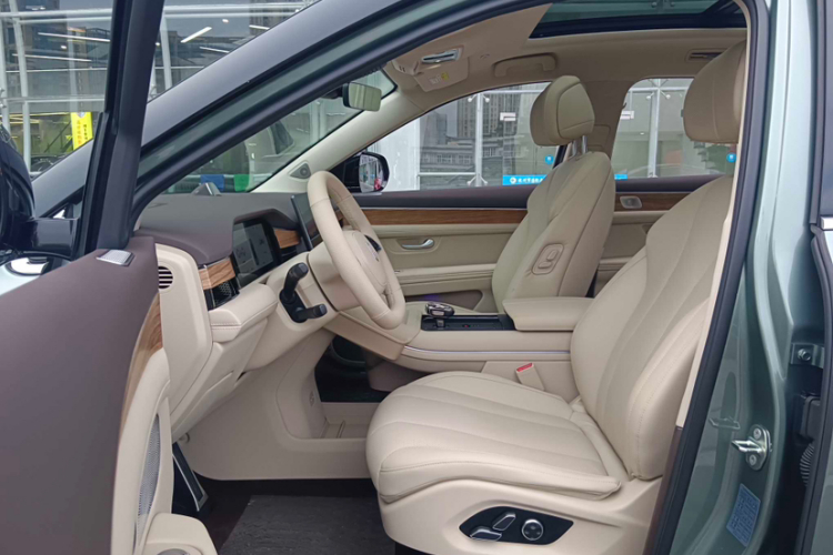 鸿蒙智行 问界M7 2024款 1.5T 智驾四驱Max版 5座中控内饰7006