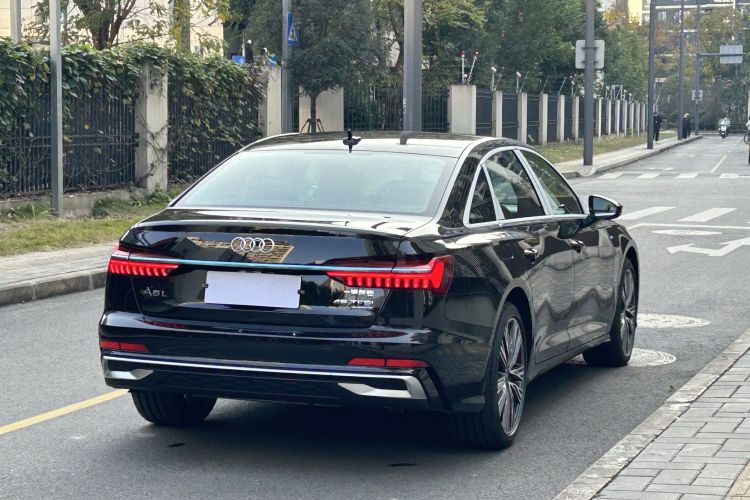 奥迪A6L 2025款 改款 45 TFSI quattro 臻选动感型车身外观6005