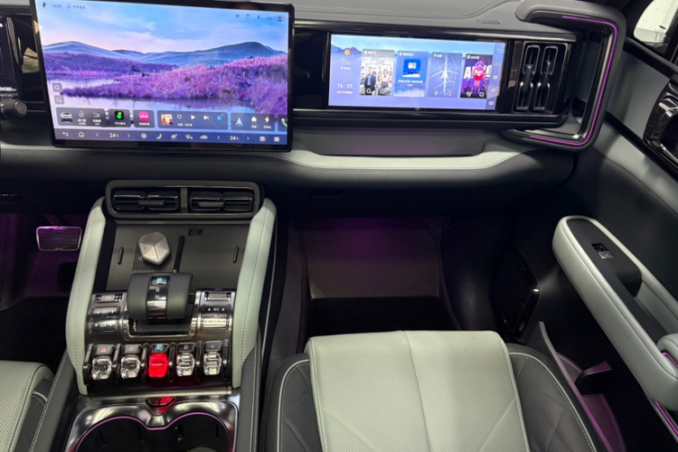 方程豹 豹5 2023款 领航版中控内饰7008