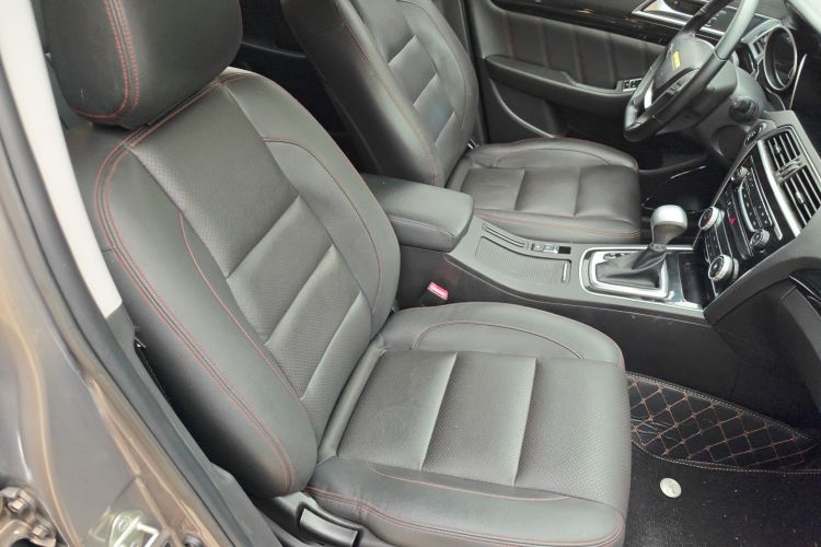 猎豹汽车 猎豹CS10 2017款 2.0T 自动都市型局部细节41