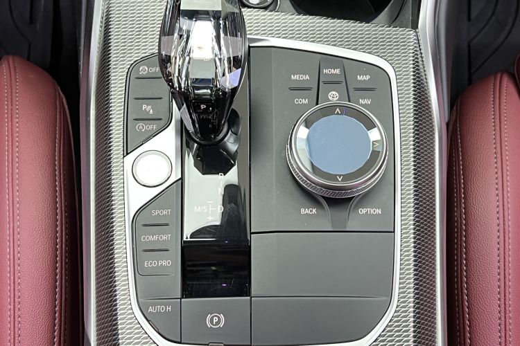 宝马4系 2022款 425i Gran Coupe M运动曜夜套装中控内饰7004