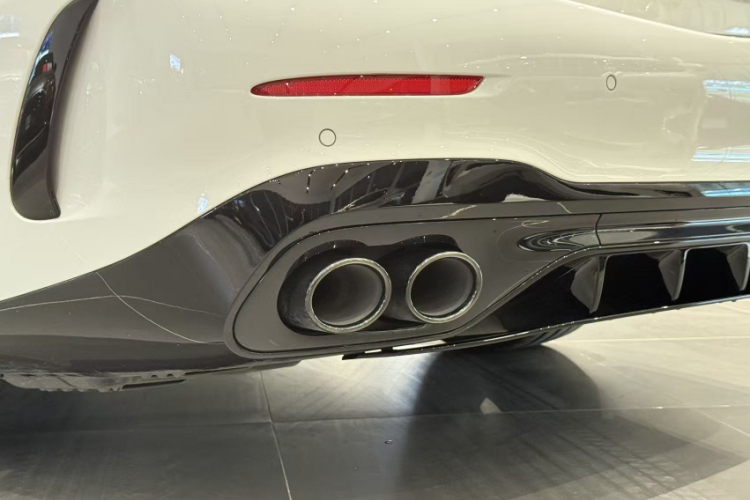 奔驰C级AMG 2024款 AMG C 43 4MATIC车身外观6007