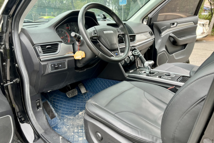 哈弗H6 2018款 蓝标 运动版 1.5T 自动两驱精英型中控内饰7001