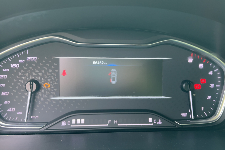 上汽大通MAXUS 大通G10 2021款 2.0T 手动精英版 柴油 7座中控内饰15