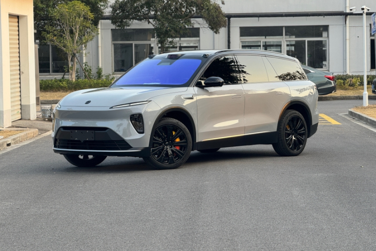 蔚来ES8 2023款 75kWh车身外观1