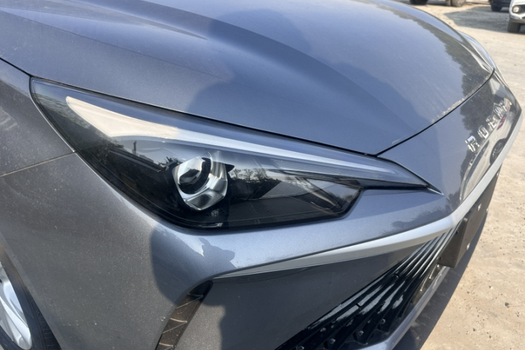 荣威i5 2026款 1.5L CVT豪华版车身外观6004