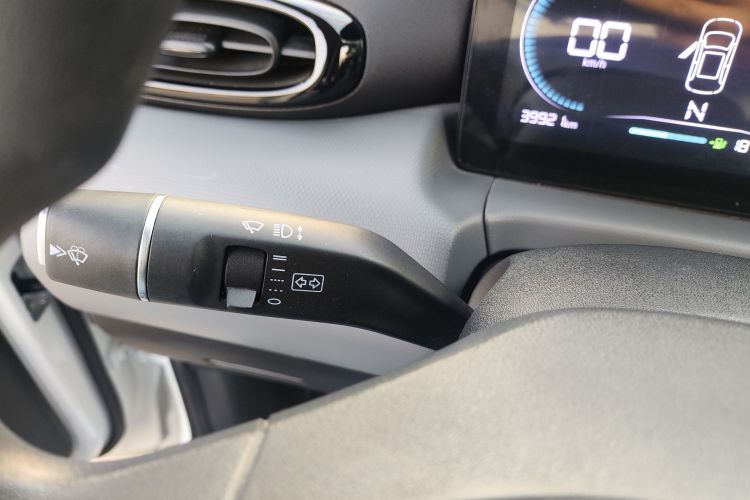 零跑汽车 零跑T03 2021款 400舒适版中控内饰7005