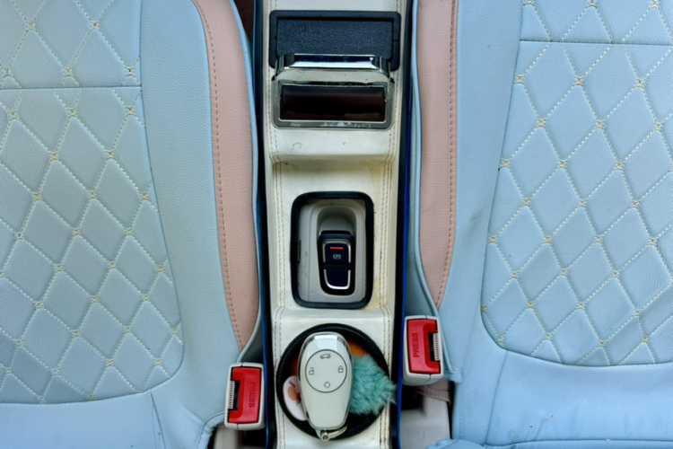 零跑汽车 零跑T03 2023款 403轻享版中控内饰7014