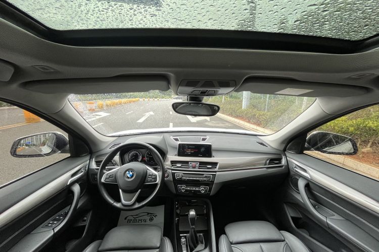 宝马X1 2019款 xDrive20Li 尊享型中控内饰7003