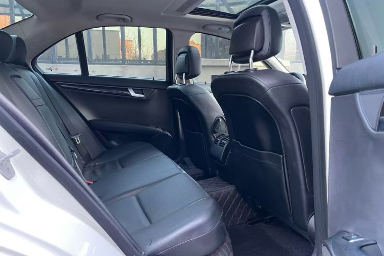 奔驰C级 2013款 C 180 经典型 Grand Edition中控内饰7002