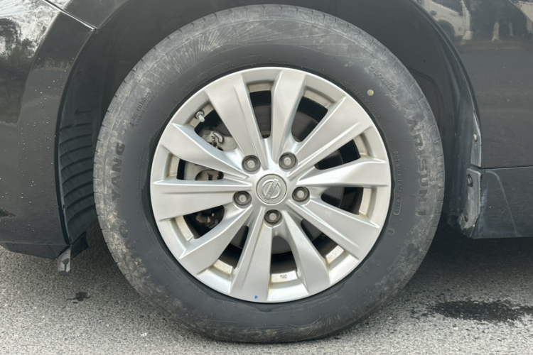 日产 天籁 2018款 2.0L XL 智进版车身外观6012