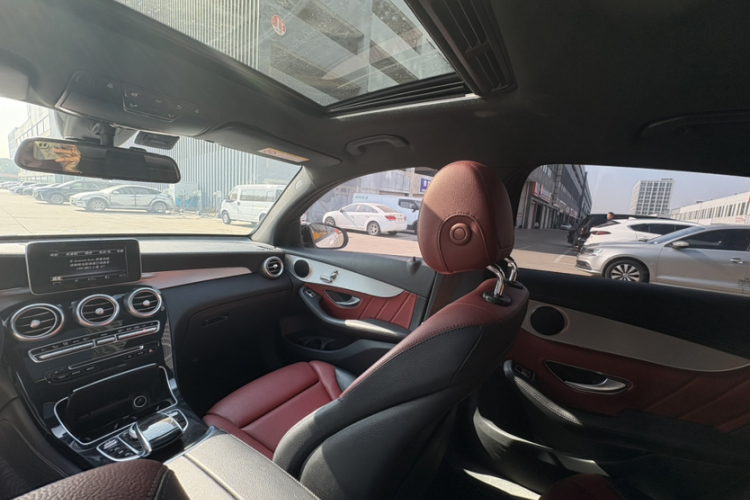 奔驰GLC轿跑 2017款 GLC 200 4MATIC 轿跑SUV中控内饰7006