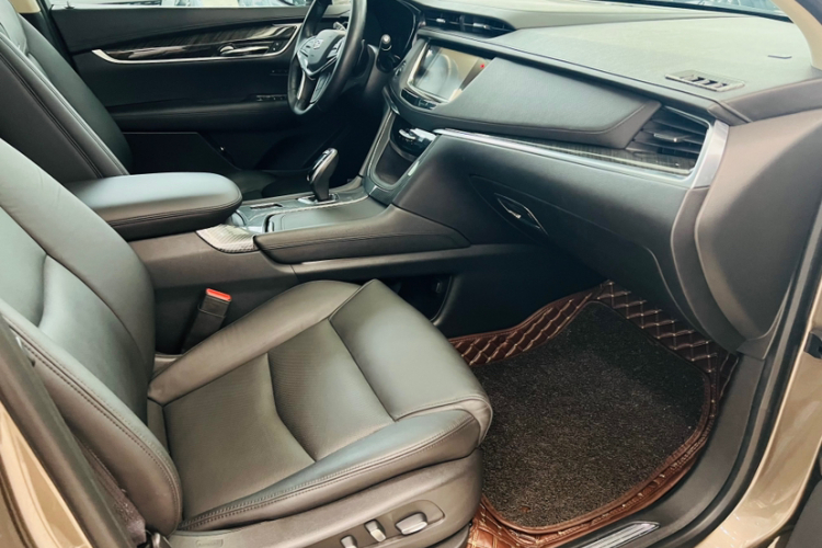 凯迪拉克XT5 2016款 28T 四驱豪华型中控内饰7003