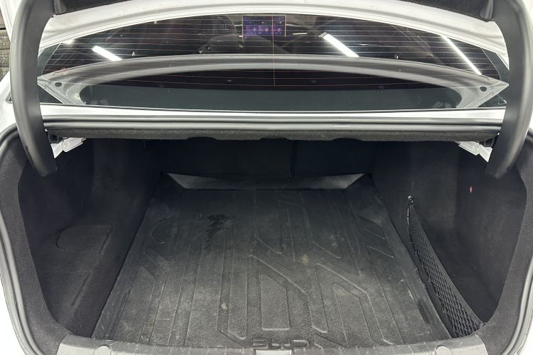 比亚迪 秦PLUS 2023款  冠军版 DM-i 120KM超越型中控内饰7011