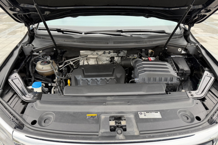 大众 威然 2022款 380TSI 尊驰版局部细节24