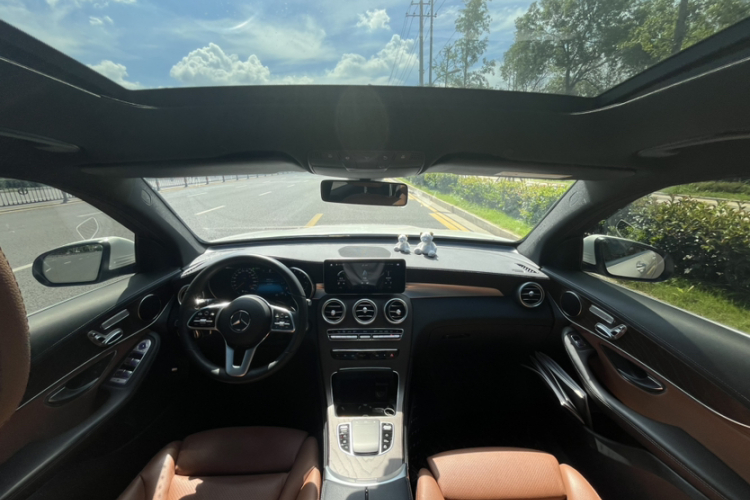奔驰GLC 2020款 改款 GLC 260 L 4MATIC 豪华型中控内饰7004