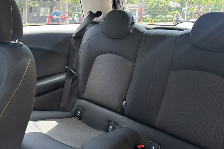 MINI 2016款 1.2T ONE 先锋派车身外观6003