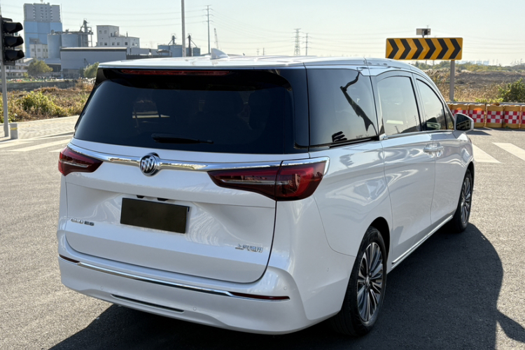 别克GL8 2023款 ES陆尊 豪华型车身外观6005