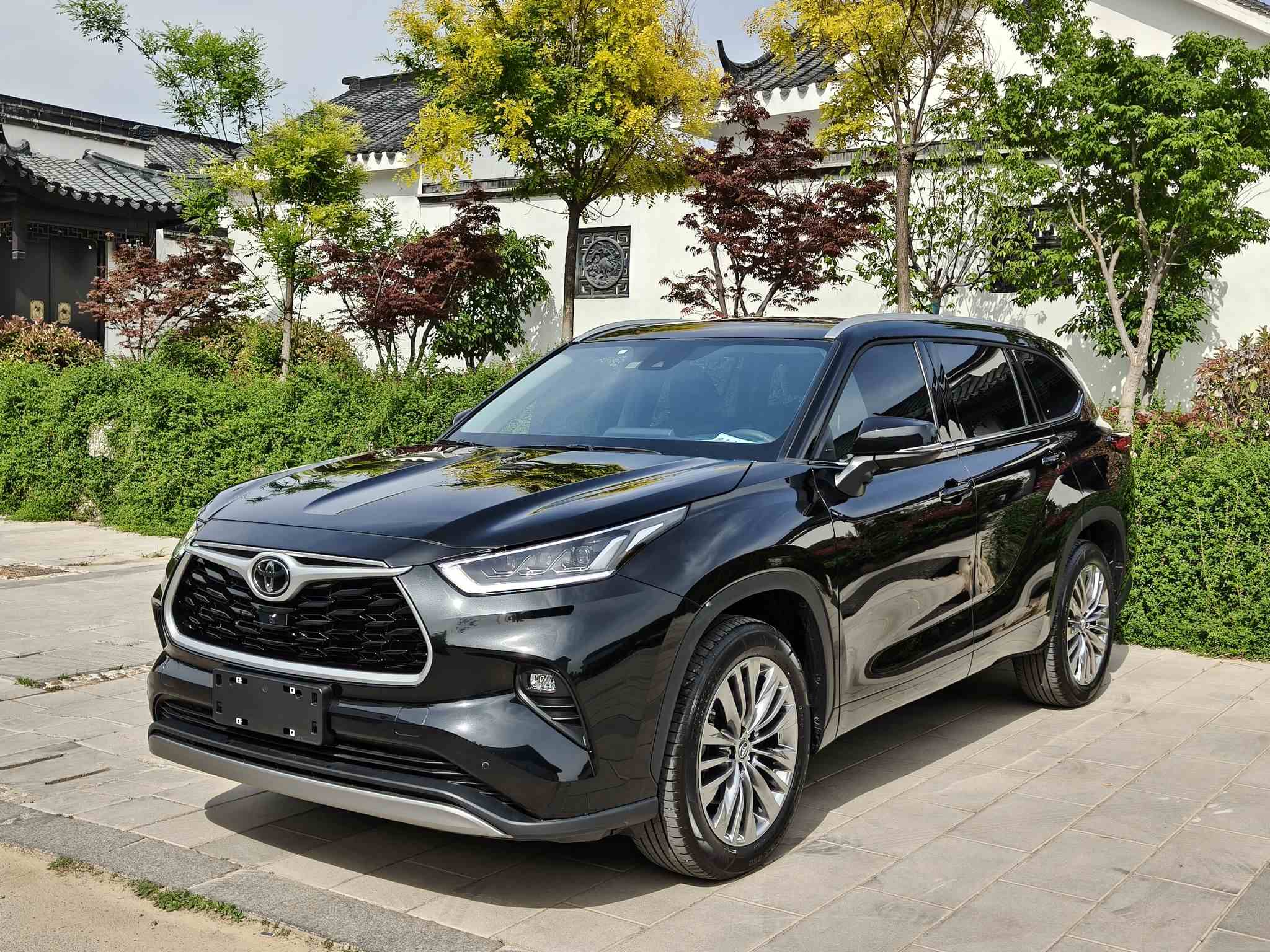 丰田 汉兰达 2022款 380T 四驱豪华版 7座(1)
