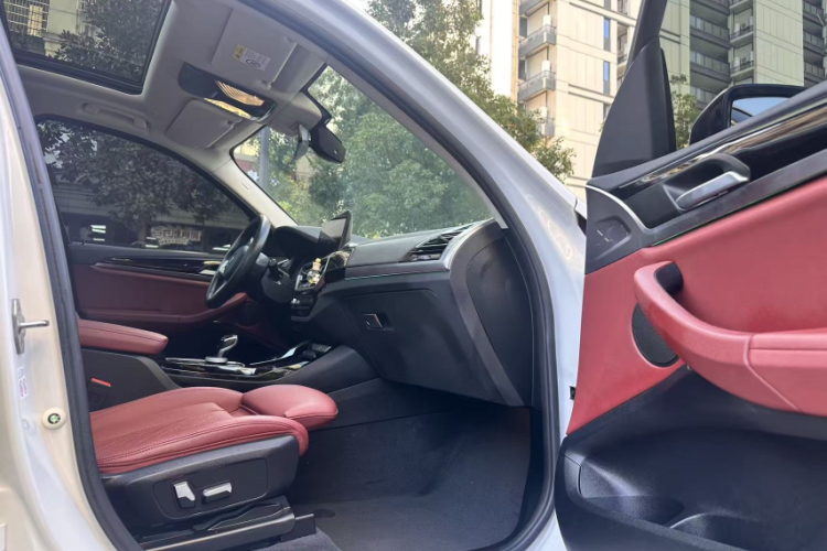 宝马X3 2022款 改款 xDrive25i M运动套装中控内饰7004