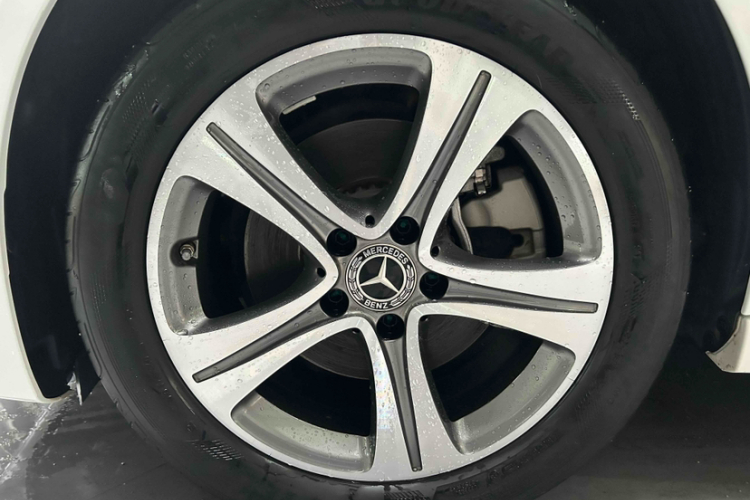 奔驰C级 2022款 改款 C 200 L 运动版车身外观6005