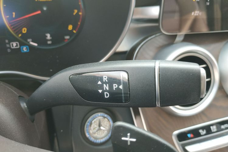 奔驰GLC 2021款 GLC 260 L 4MATIC 豪华型局部细节18