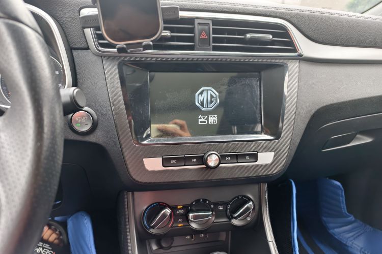 名爵ZS 2018款 1.5L 自动豪华版 国V中控内饰7003