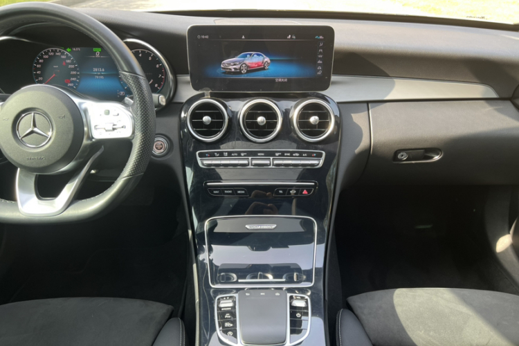 奔驰C级 2021款 C 260 星耀臻藏版中控内饰7002