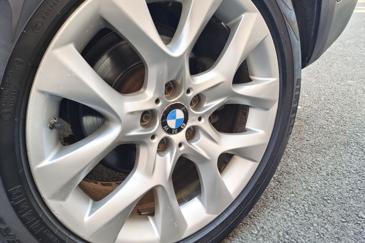 宝马X5(进口) 2011款 xDrive35i 豪华型局部细节9009