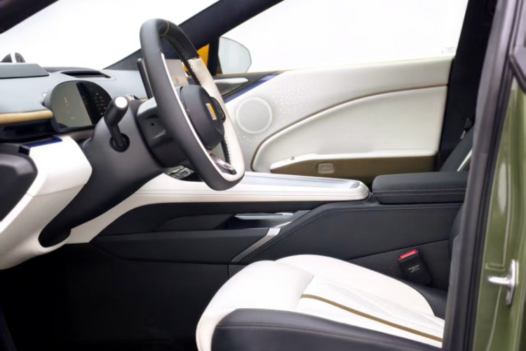 极氪007GT 2025款 后驱智驾版 75kWh中控内饰7007