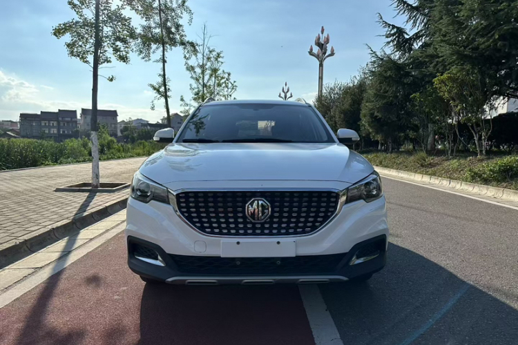 名爵ZS 2020款 全球百万畅销款 1.5L 手动65寸巨幕天窗版车身外观6001